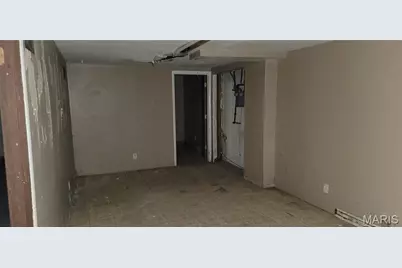 304 Lanark Road, Saint Louis, MO 63137 - Photo 20