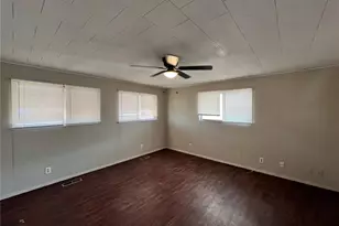 10518 Ewell Dr, Saint Louis, MO 63137 - Photo 6