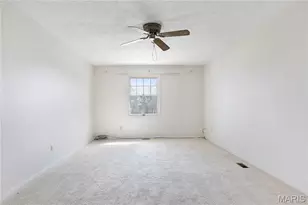 15575 Clover Ridge Dr, Chesterfield, MO 63017 - Photo 26