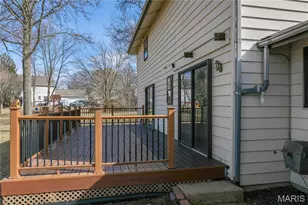 15575 Clover Ridge Dr, Chesterfield, MO 63017 - Photo 6