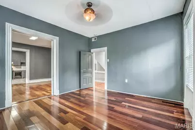 3616 Russell Boulevard, Saint Louis, MO 63110 - Photo 8