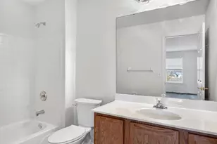 624 Hawk Run Dr, O'Fallon, MO 63368 - Photo 40