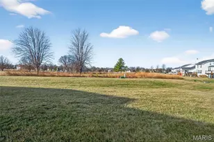 624 Hawk Run Dr, O'Fallon, MO 63368 - Photo 44