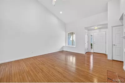 624 Hawk Run Drive, O'Fallon, MO 63368 - Photo 10