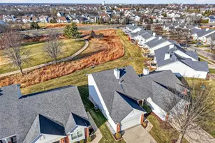 624 Hawk Run Dr, O'Fallon, MO 63368 - Photo 56