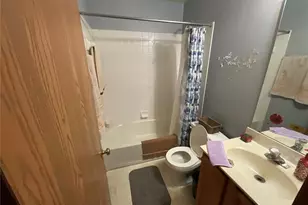 2038 Peine Forest Dr, Wentzville, MO 63385 - Photo 12