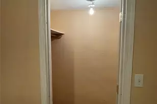 2038 Peine Forest Dr, Wentzville, MO 63385 - Photo 34