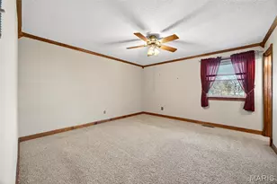 605 Rauch Dr, Saint Charles, MO 63301 - Photo 12