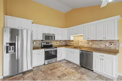 1055 Saint Andrews Drive, Union, MO 63084 - Photo 8