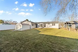 2082 Marrisa Dr, Florissant, MO 63031 - Photo 30