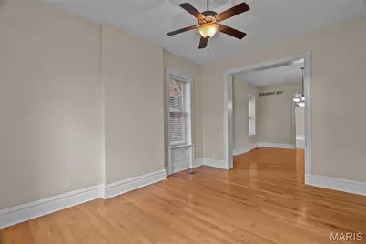 2805 Wyoming Street, Saint Louis, MO 63118 - Photo 2