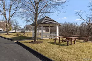 1 Monarch Trace Ct, Chesterfield, MO 63017 - Photo 22