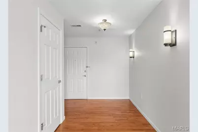 1 Monarch Trace Court #301, Chesterfield, MO 63017 - Photo 2