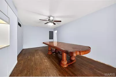 520 Queen Ann Drive, Hazelwood, MO 63042 - Photo 14