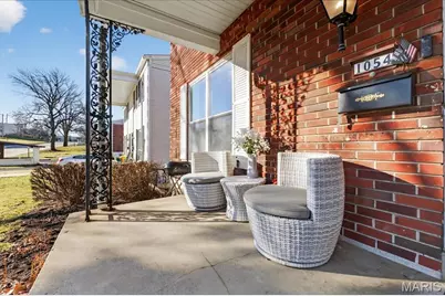 1054 Willow Brook Drive, Saint Louis, MO 63146 - Photo 2