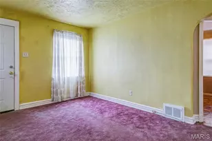 7039 Plymouth Ave, University City, MO 63130 - Photo 6