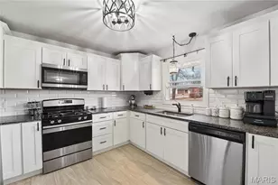 1837 Oak St, Pacific, MO 63069 - Photo 4