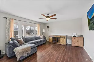 1837 Oak St, Pacific, MO 63069 - Photo 2