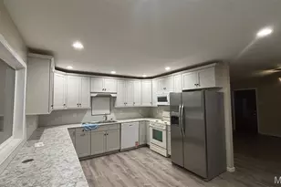 3212 Stonehenge Dr, Saint Charles, MO 63303 - Photo 2