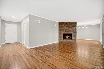 10067 Springwood Drive, Ladue, MO 63124 - Photo 4