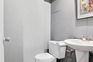 10067 Springwood Dr, Ladue, MO 63124 - Photo 22