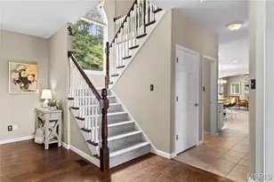 17662 Garden Ridge Cir, Wildwood, MO 63038 - Photo 8