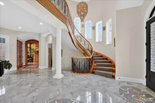 9998 Litzsinger Rd, Ladue, MO 63124 - Photo 2