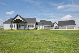 1050 Twin Silos Ln, Orchard Farm, MO 63301 - Photo 50
