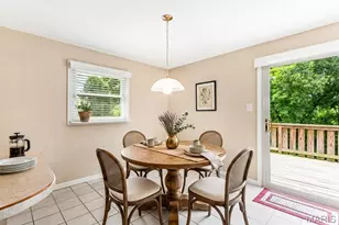 12 Winslow Ln, Des Peres, MO 63131 - Photo 8