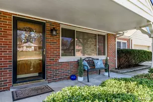 12 Winslow Ln, Des Peres, MO 63131 - Photo 2