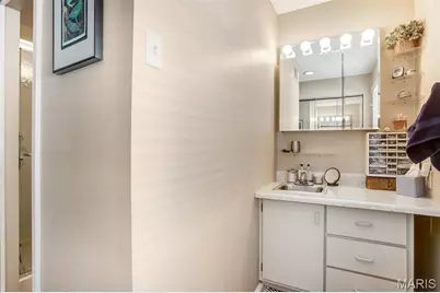 12 Winslow Lane, Des Peres, MO 63131 - Photo 12