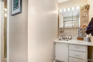 12 Winslow Ln, Des Peres, MO 63131 - Photo 12