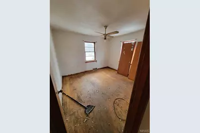 7126 Theodore Avenue, Saint Louis, MO 63136 - Photo 4