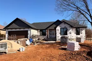 2230 Cherry Blossom Cir, Lebanon, MO 65536 - Photo 2