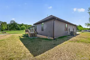 2228 Cherry Blossom Cir, Lebanon, MO 65536 - Photo 6