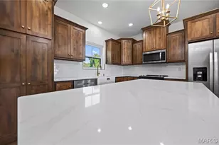 2228 Cherry Blossom Cir, Lebanon, MO 65536 - Photo 18