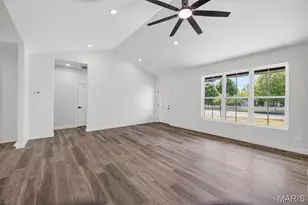 2228 Cherry Blossom Cir, Lebanon, MO 65536 - Photo 8