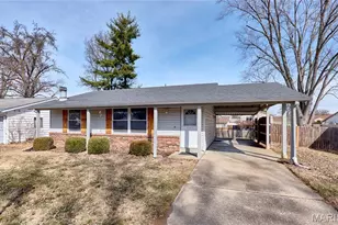 10 Parkdale Ln, Saint Peters, MO 63376 - Photo 1