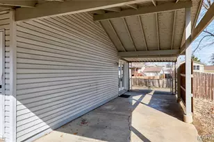 10 Parkdale Ln, Saint Peters, MO 63376 - Photo 4