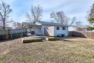 10 Parkdale Ln, Saint Peters, MO 63376 - Photo 52