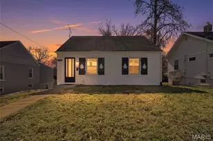 8710 Ezra Dr, Saint Louis, MO 63114 - Photo 1