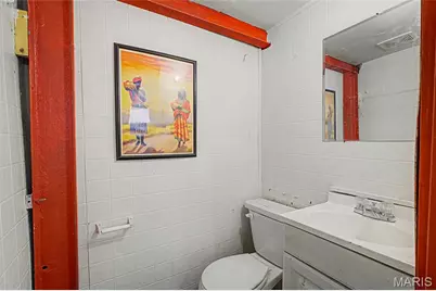 8710 Ezra Drive, Saint Louis, MO 63114 - Photo 20