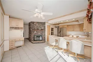 4829 Gatesbury Dr, Saint Louis, MO 63128 - Photo 20