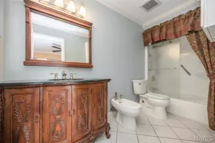 4829 Gatesbury Dr, Saint Louis, MO 63128 - Photo 32