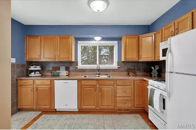 9962 E Watson Road, Crestwood, MO 63126 - Photo 14