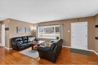 9962 E Watson Road, Crestwood, MO 63126 - Photo 10