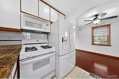 10845 Vargas Drive, Saint Louis, MO 63123 - Photo 16