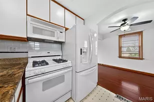 10845 Vargas Dr, Saint Louis, MO 63123 - Photo 16