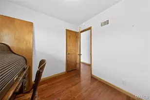 10845 Vargas Dr, Saint Louis, MO 63123 - Photo 22