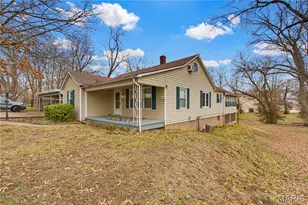 215 W Jefferson St, Potosi, MO 63664 - Photo 2